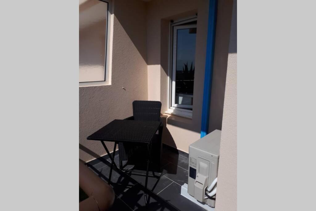 T2 Climatise Vue Sur Mer, Wifi, Piscine Et Parking Сет Екстериор снимка